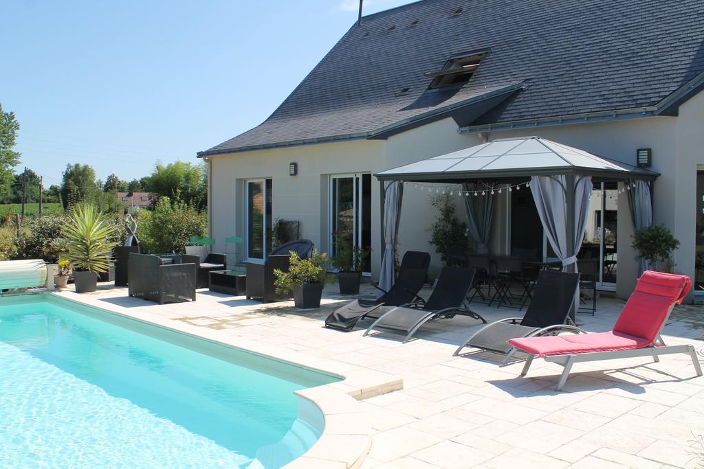 Bed and Breakfast Le Champ De La Ferme Saint-Gervais en-Belin Exterior foto