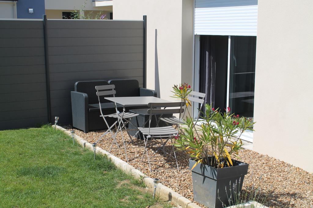Bed and Breakfast Le Champ De La Ferme Saint-Gervais en-Belin Exterior foto
