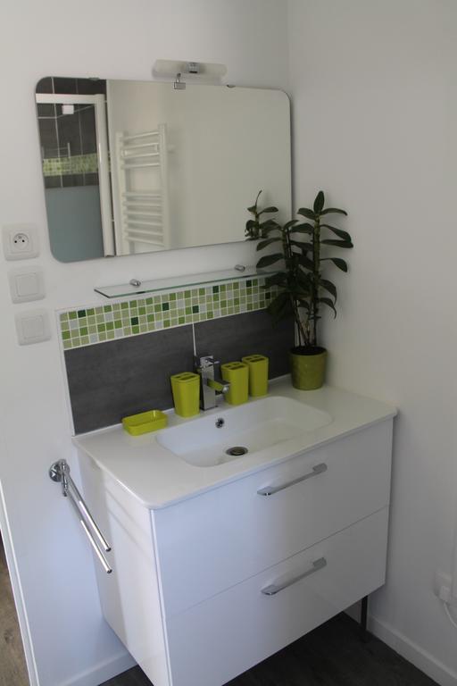 Bed and Breakfast Le Champ De La Ferme Saint-Gervais en-Belin Exterior foto