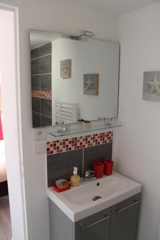 Bed and Breakfast Le Champ De La Ferme Saint-Gervais en-Belin Exterior foto